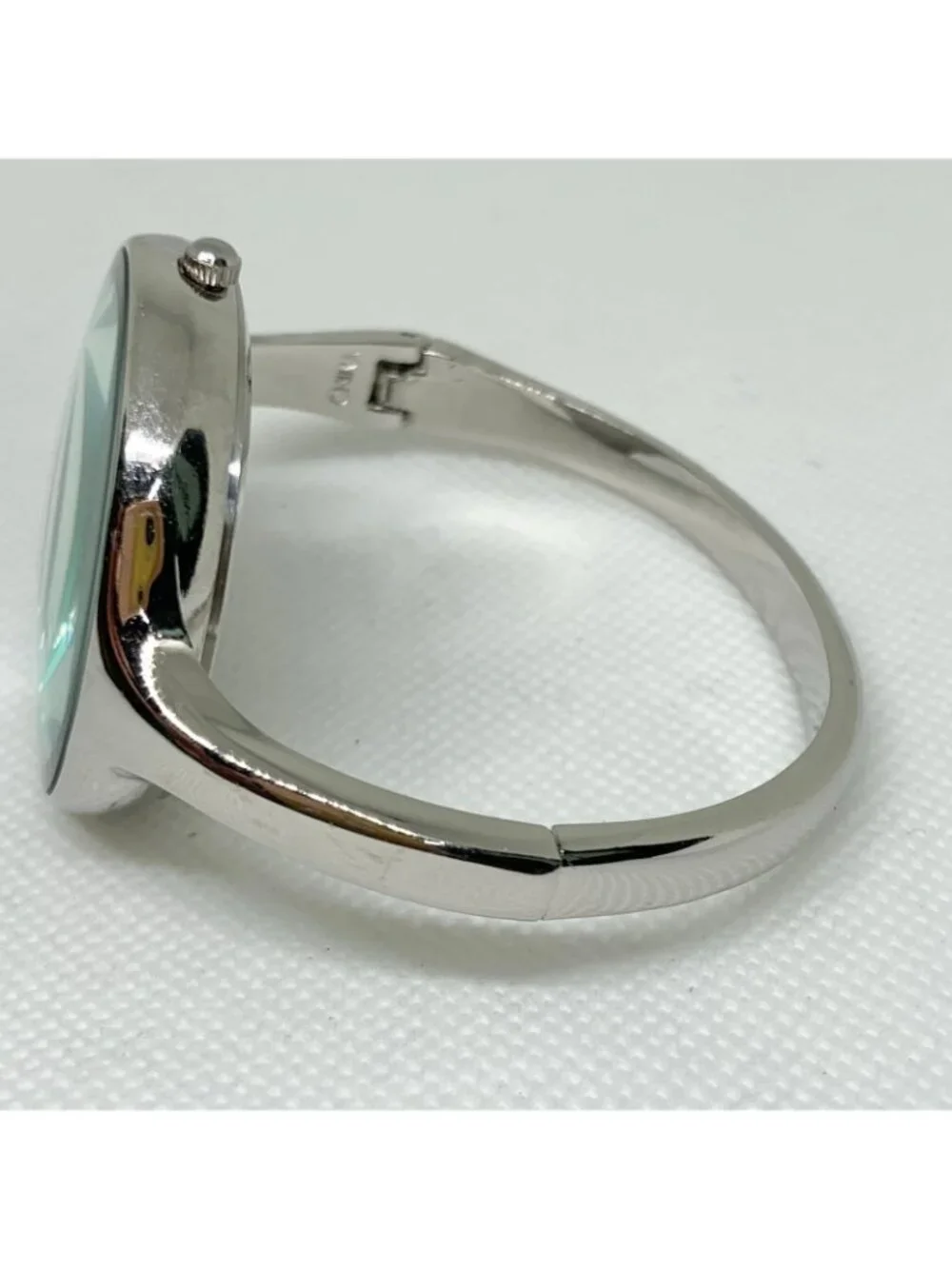 Women silver tone quartz analog watch green dial 38mm  bangle cuff band running